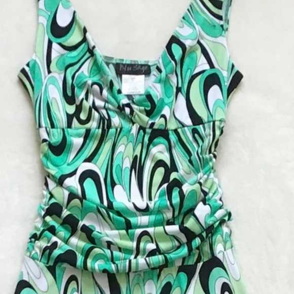 Dress - Picture 4 of 4